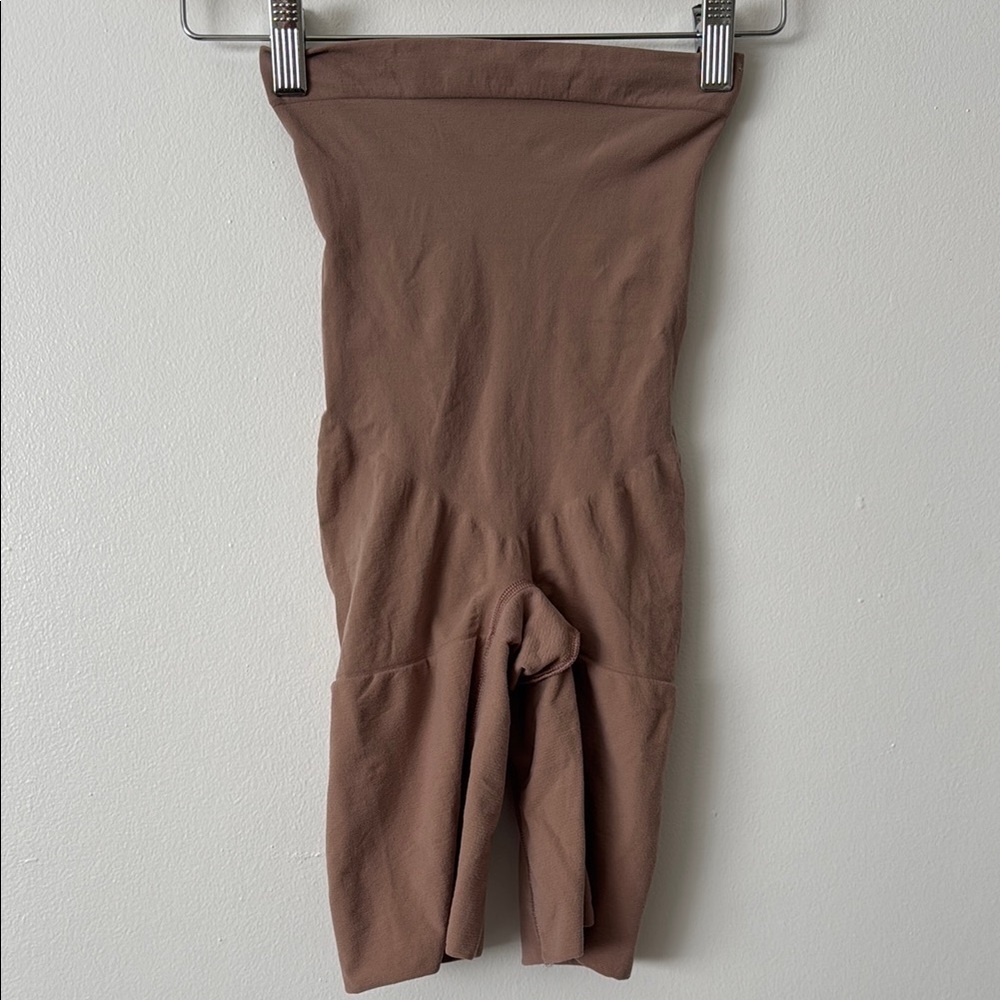 SPANX M Tan High-Waisted Shapewear Power Series